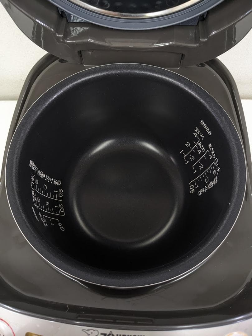 2023年製 ZOJIRUSHI NW-HA10 炊飯器 極め炊き 5.5合
