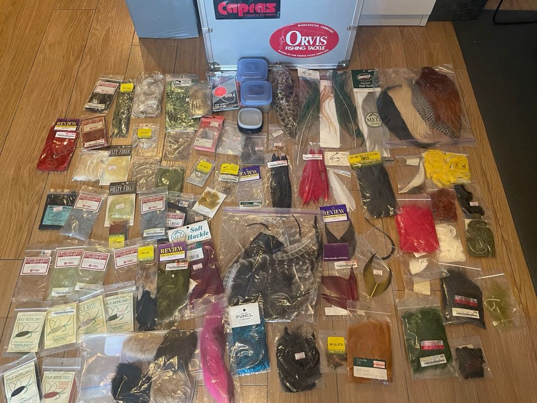 三歩フライフィッシング　フライタイイングマテリアルセット　定番色ハックル含