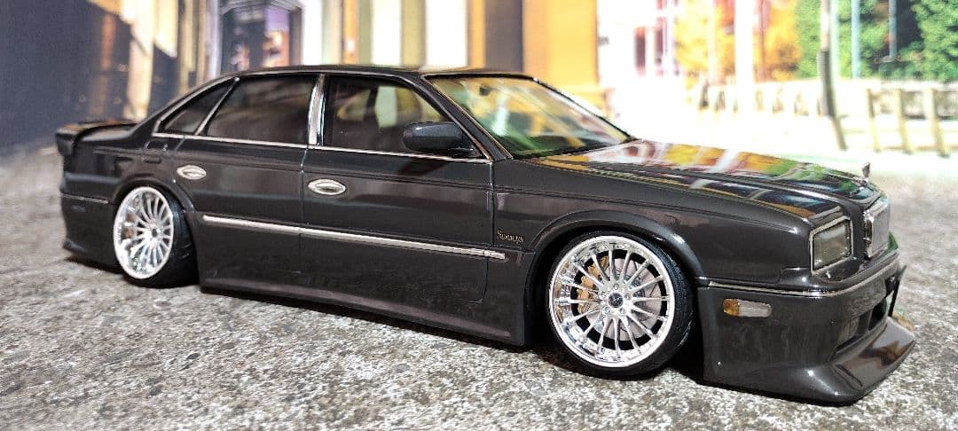 アオシマ プラモデル 1/24 プレジデント 完成品