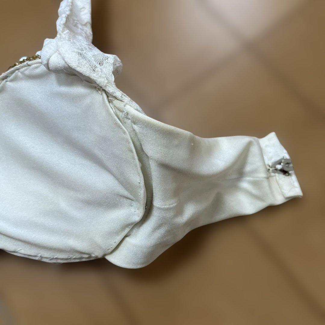 ベリーダンス 衣装　白　ホワイト　セットアップ