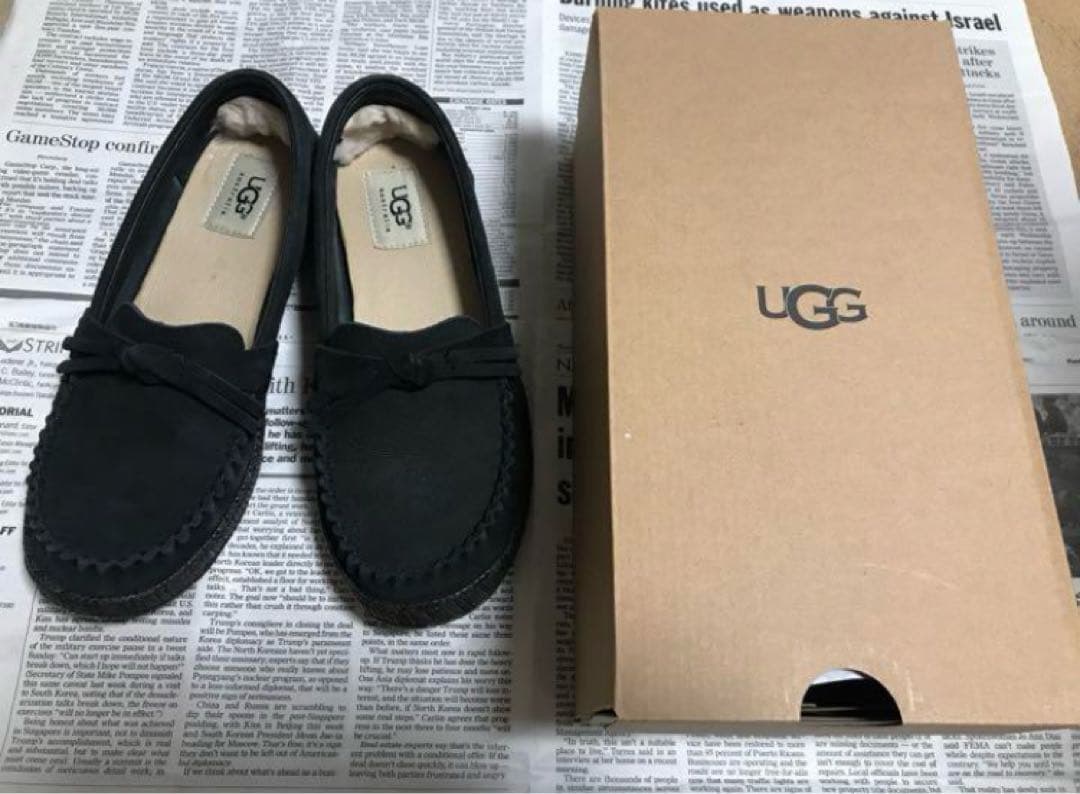 UGG　アグオーストラリア　モカシン　フラットシューズ　オールシーズン履けます！