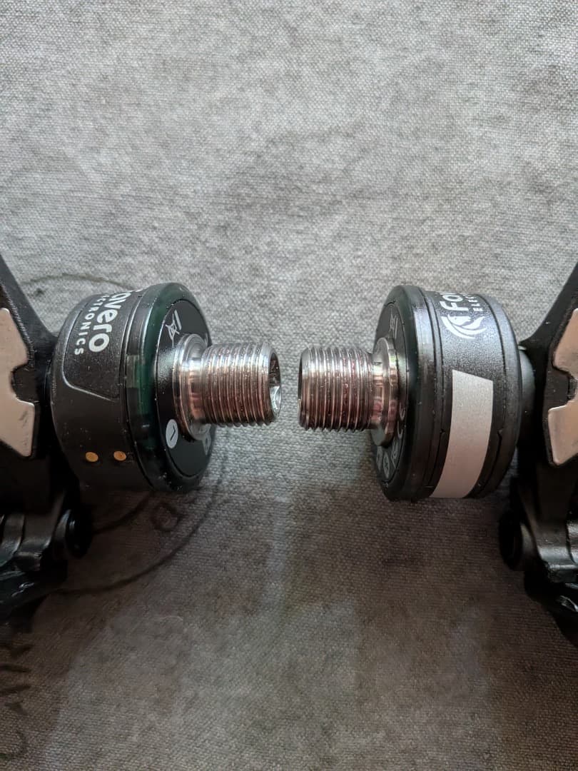 Assioma Favelo Duo ロードバイクパワーメーター