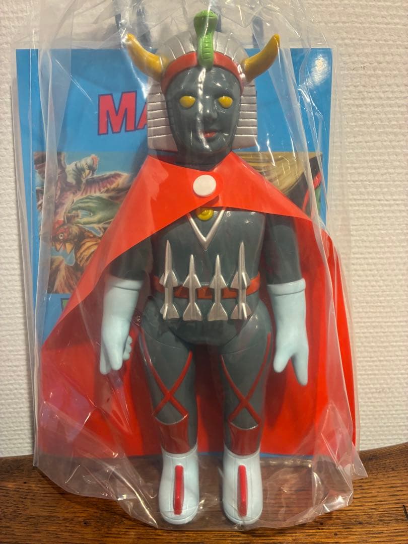 マルサン　ウルトラサターン　450 MARUSAN TOYS 特撮フィギュア