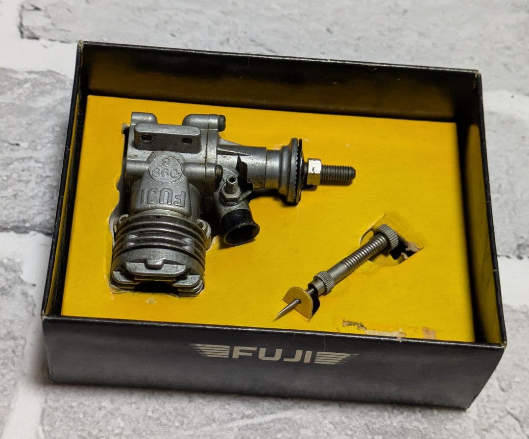 FUJI MODELGAS ENGINE 099S模型 飛行機エンジンビンテージ