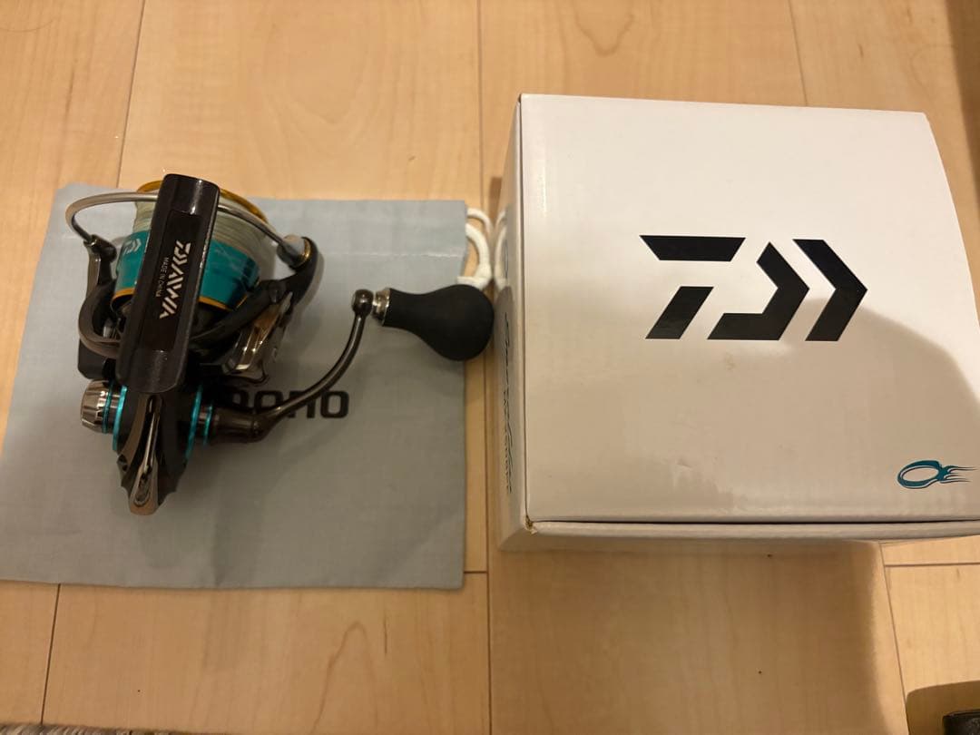 エメラルダス MX 2508pe リール