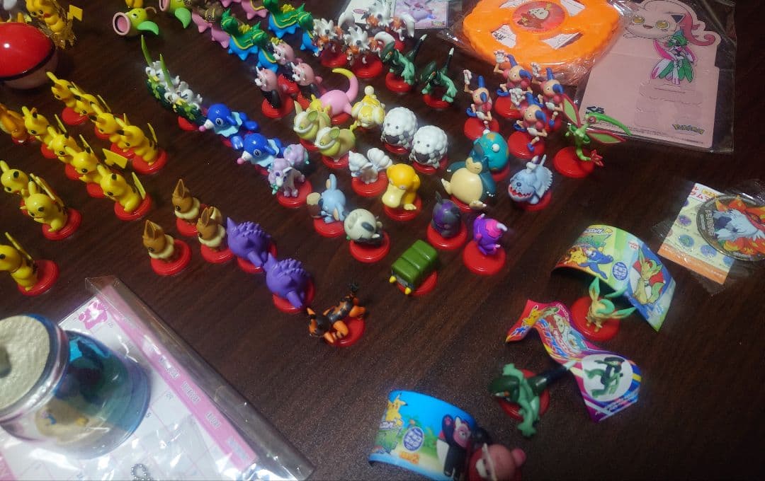 ポケモン・星のカービィ　まとめ売り　９２点