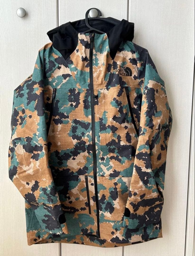⭐︎新品未使用⭐︎ザノースフェイス フューチャーライトエーキャドジャケット M