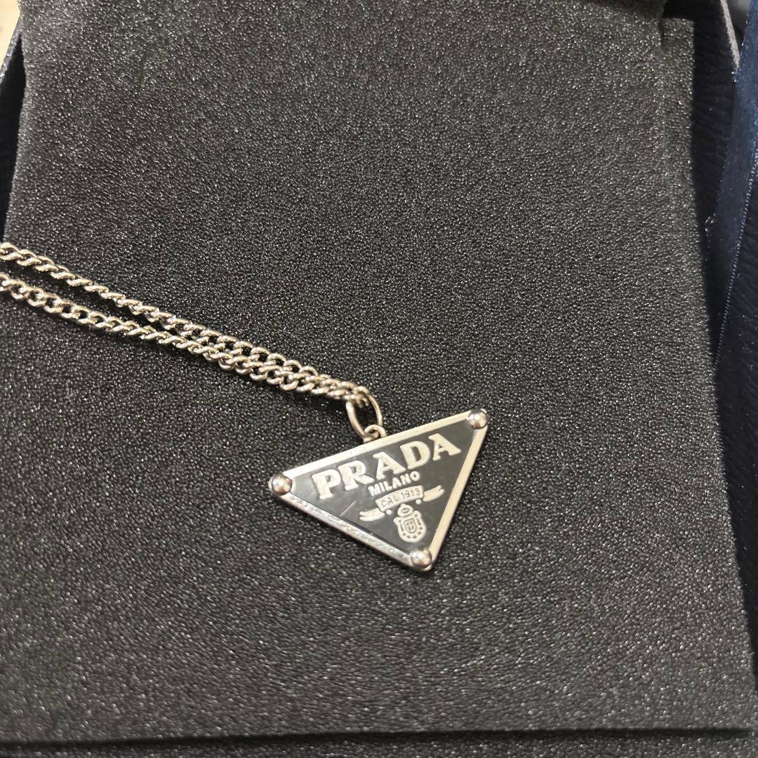 PRADA プラダ　シンボルネックレス