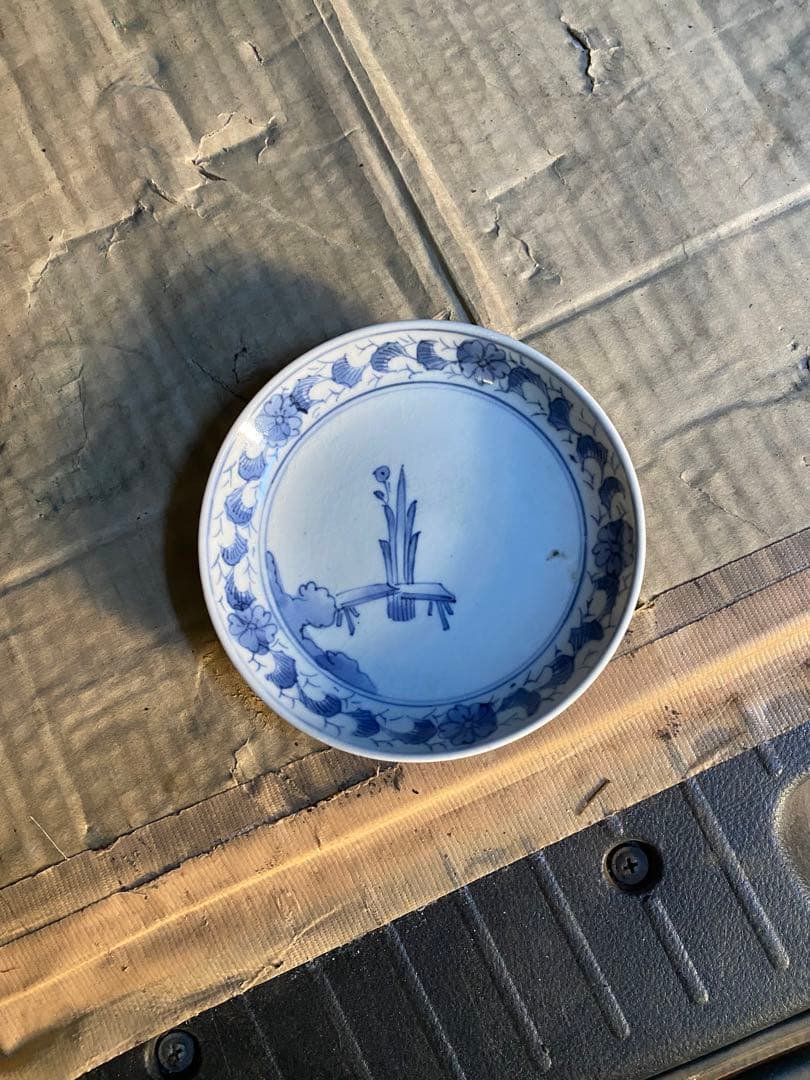 ‼️早速値下‼️リサイクルFORT‼️古いお皿買取‼️8/04①‼️伊万里焼の小ぶりなお皿