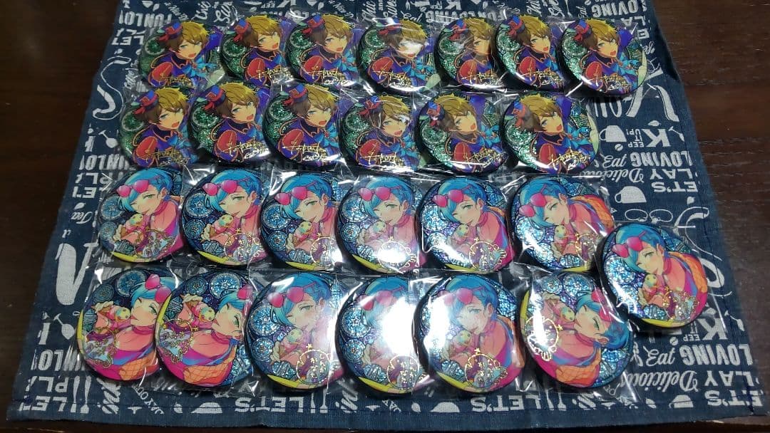 あんスタ　中国　時光缶バッジ 忍  鉄虎 翠 奏汰 凪砂