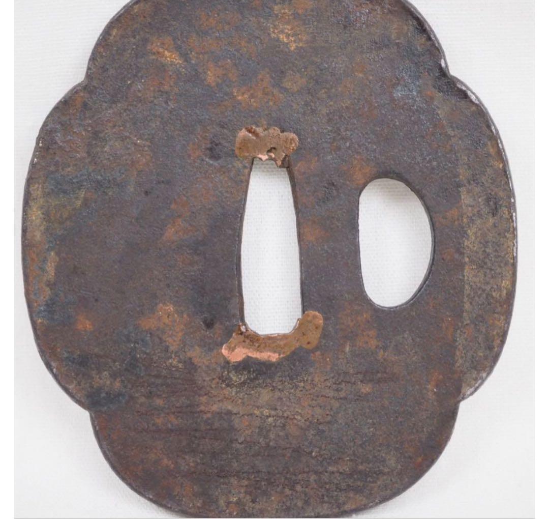 送料無料　江戸時代　木瓜形金象嵌鉄鍔