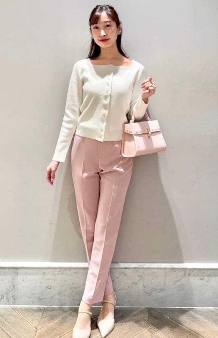 【新品タグ付】CELFORD スクエアネックラメニットカーディガン　オフホワイト