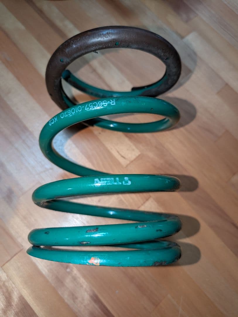 70ヴォクシー車高調　テイン