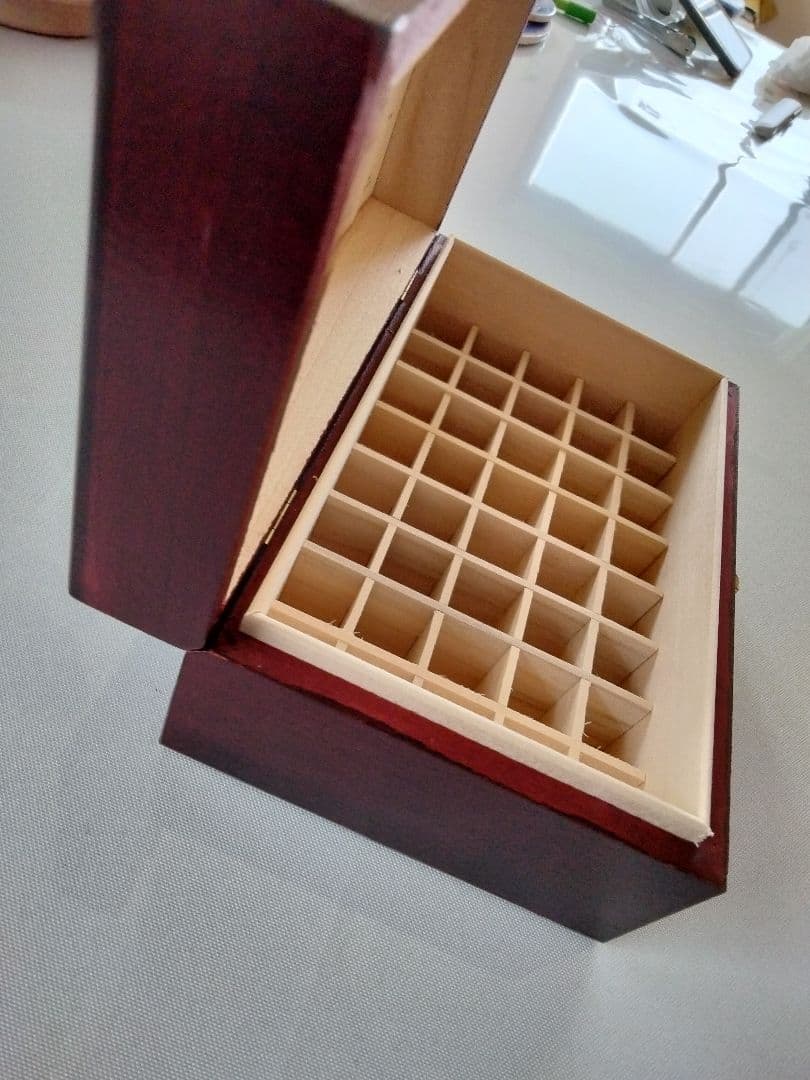 木箱■プロフェッショナル・ボックス■フラワーエッセンス収納箱■新品・未使用品