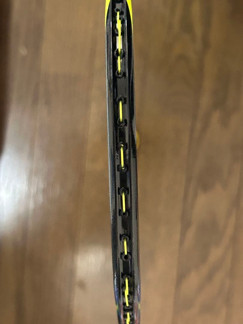 【廃盤 極美品】YONEX ASTROX77 4UG5 バドミントンラケット