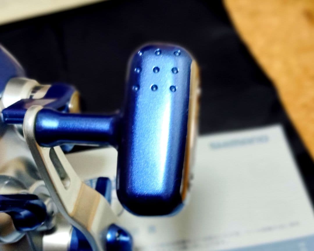 電動リール シマノ 電動丸 3000H 未使用なのでピカピカです。