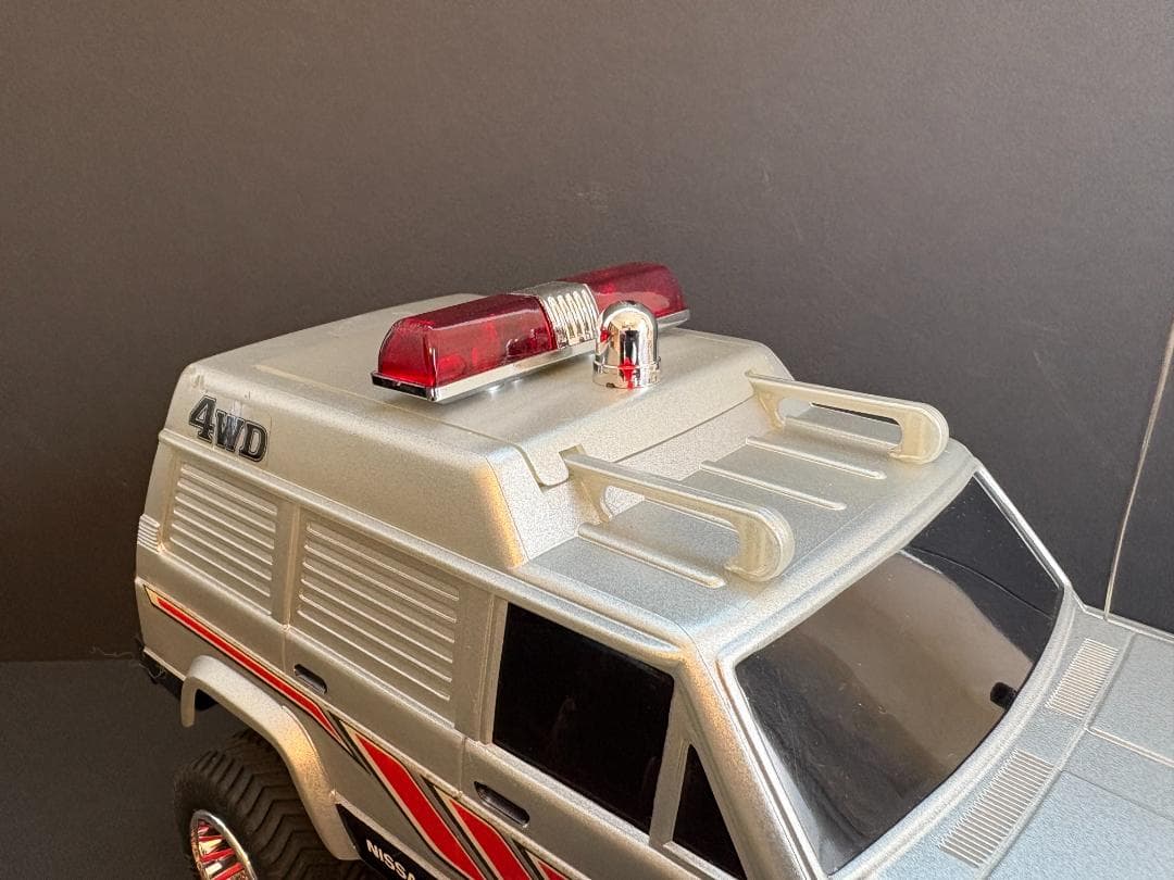 西部警察 ニッサンサファリ 4WD ラジコン ヨネザワ 1/16 スケール