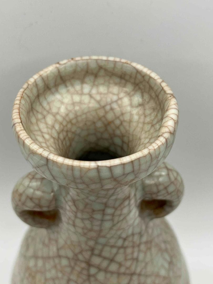 宋時代　青磁　哥窯双獸耳弦文盤口瓶　【旧家蔵出し】花瓶 水注 花入れ(A-57)