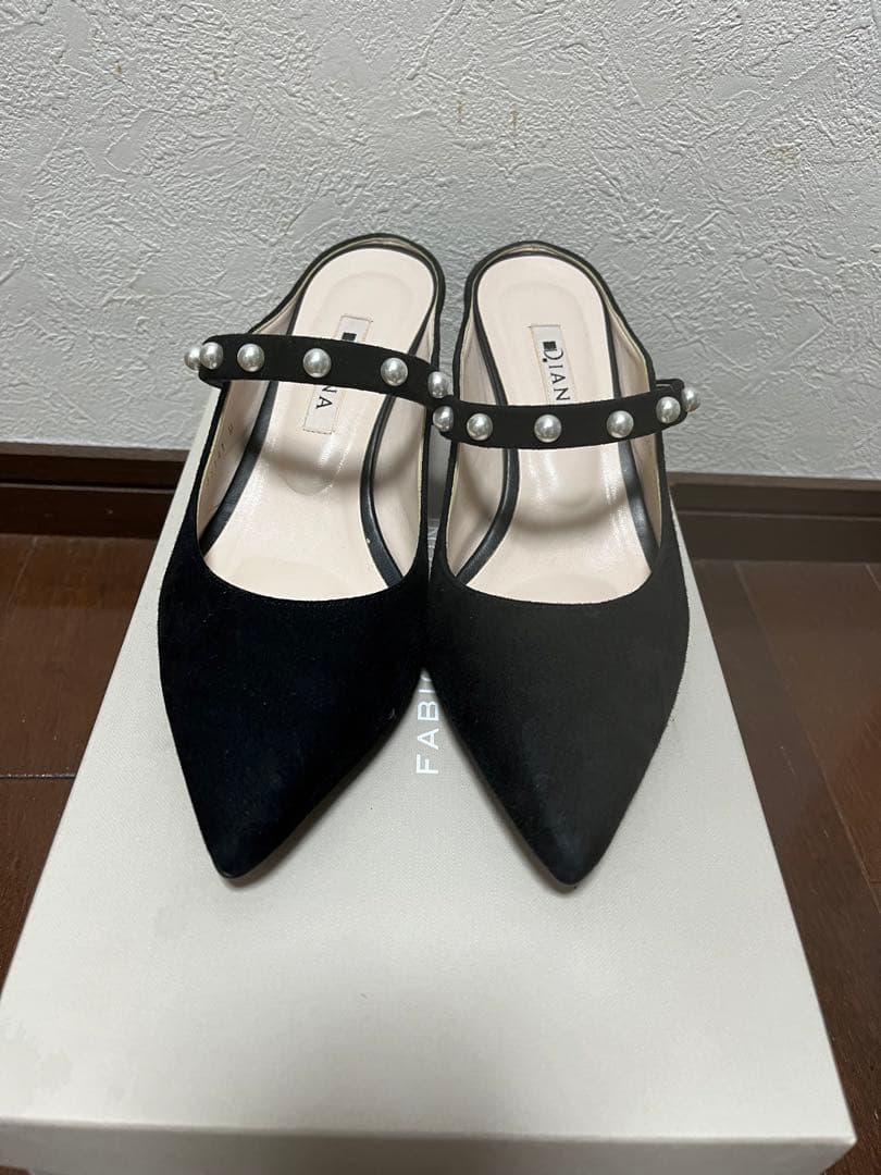 【新品未使用】DIANA パール付きミュール M