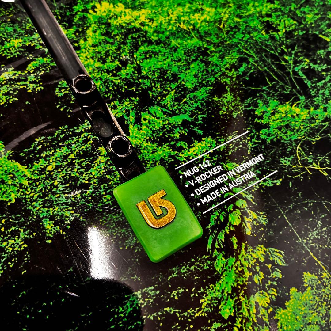【希少】Burton NUG 142cm 2013-2014 V-ROCKER