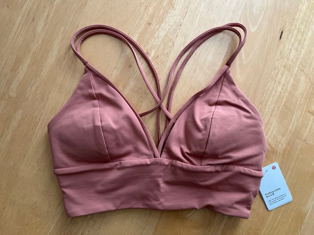 【新品未使用】Lululemon ブラウンブラトップ サイズ6