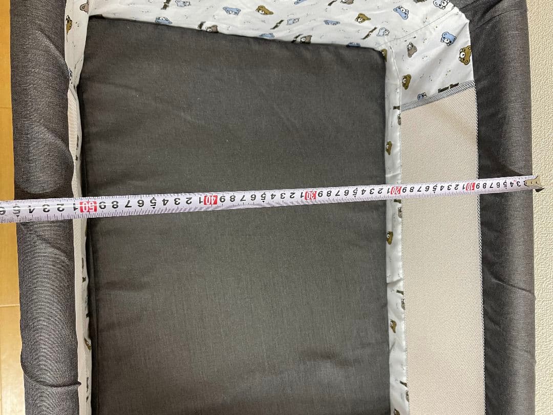 zoobly ベビーベッド　新生児から24ヶ月まで　柵が外せるタイプ