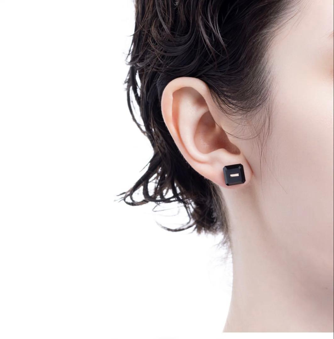 新品　ヒロタカ　ネイキッド スクエア ストーンスタッド ピアス