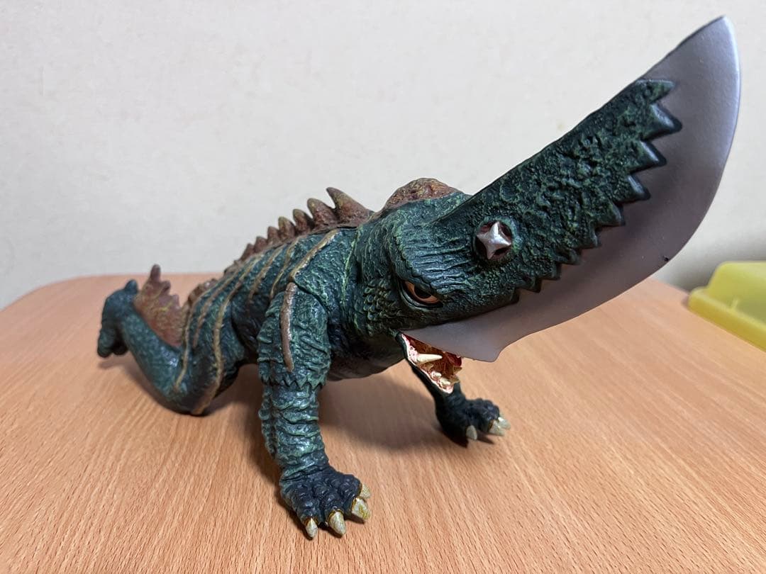 ロケットプロ 大怪獣 ギロン フィギュア ソフビ　ガメラ