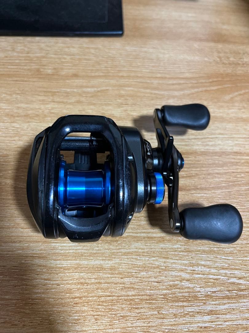 シマノベイトリール20 SLXDC 70 HG 右ハンドル