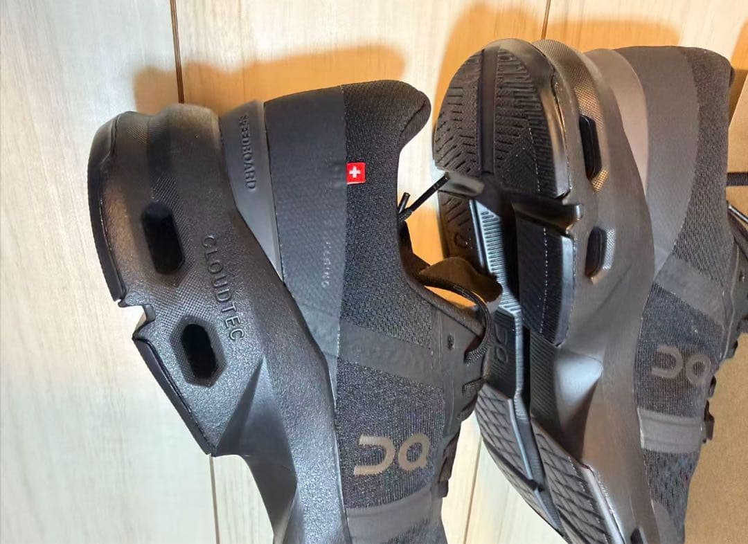 快適グッズ・旅行小物 QC Cloudpulse 25.5cm