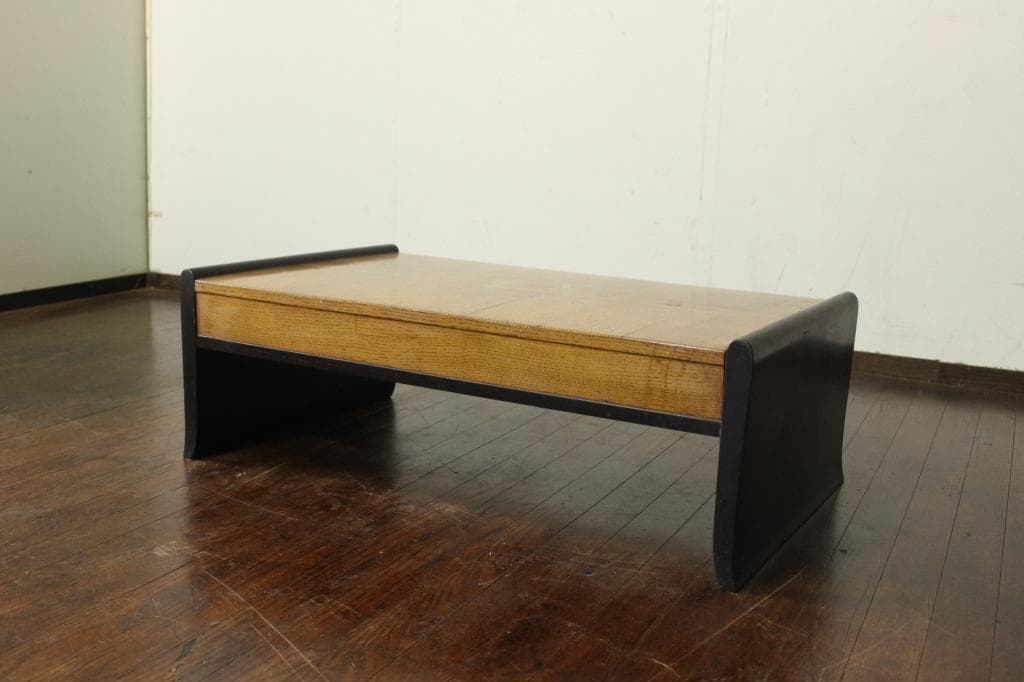 昭和レトロな風合いが良い文机 テーブル/古道具/テレビ台/ローボード/一枚板