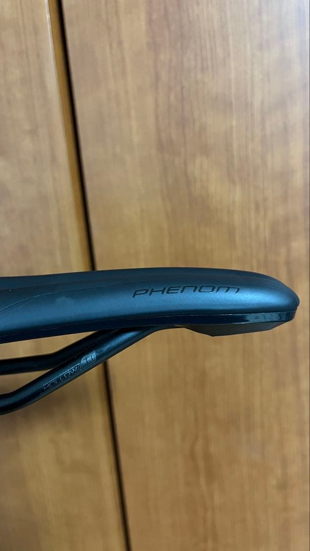 Specialized サドル　PHENOMサイズ155