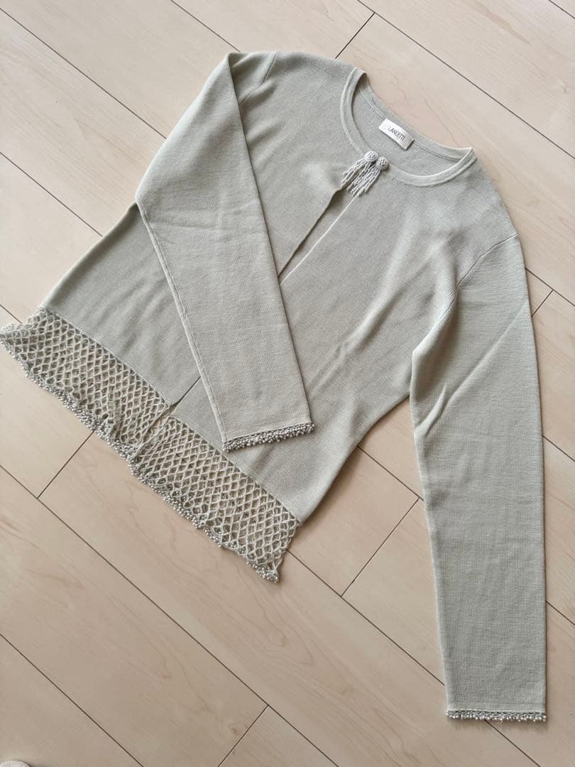 【新品】淡いブルーが素敵‼︎ ビーズアンサンブル ニット 毛100%上質