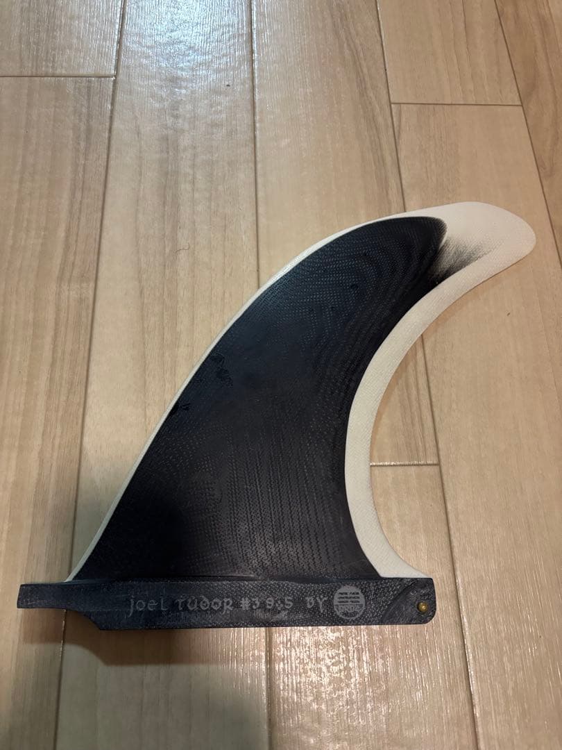 JOEL TUDOR DRD4フィン 9.5インチ 黒/白