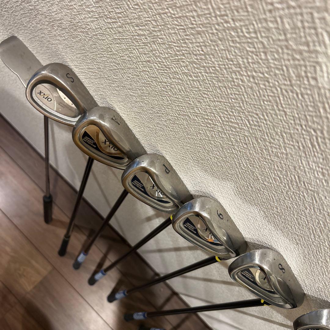 ゼクシオ4 メンズ R 13本　右利き　ゴルフクラブセット