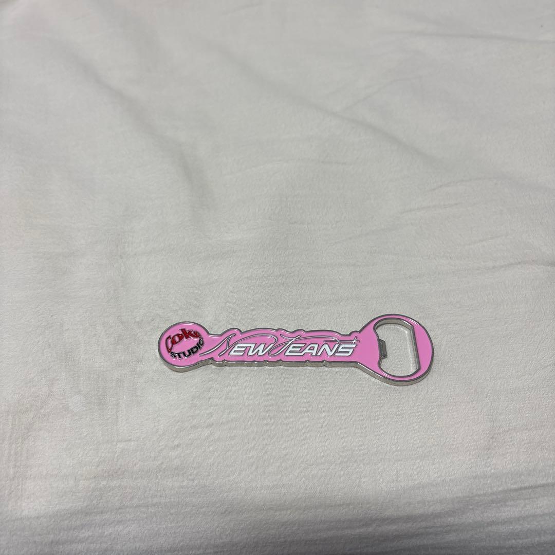 限定品 NEW JEANS Coke Studioボトルオープナー 栓抜き