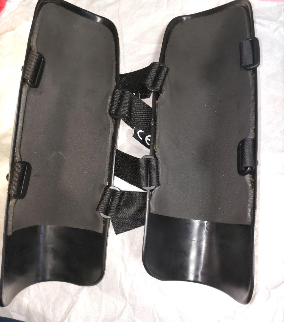 程度良好 ENERGIAPURA シンガード レガース 長さ 38cm位