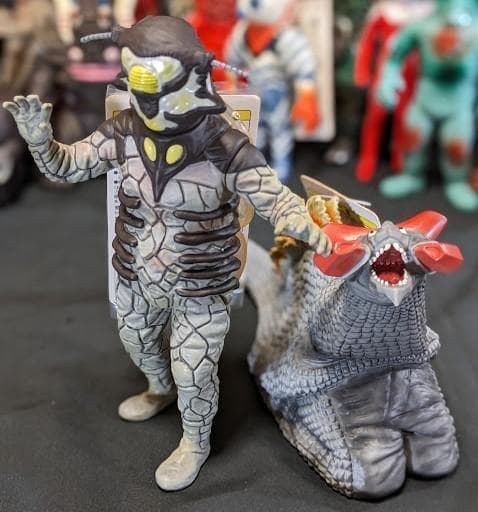 ウルトラセブン＆登場怪獣・宇宙人（バンダイ）ソフビ37体セット＋４