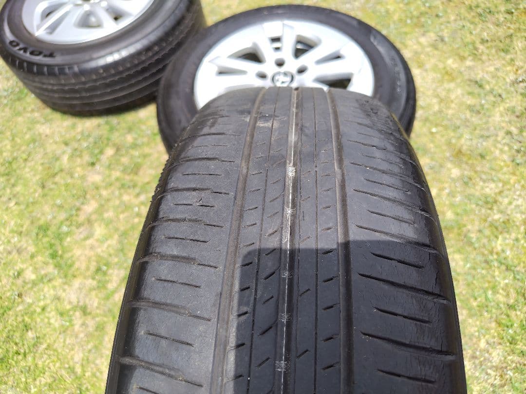 t*a様 k*7様 50プリウス　純正 15インチ ホイールタイヤセット