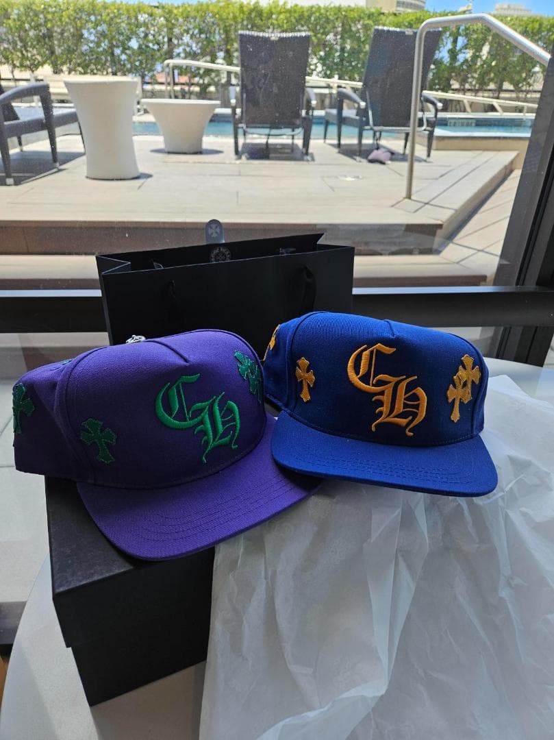 クロムハーツ クロスパッチ キャップ ブルー イエロー CHロゴ