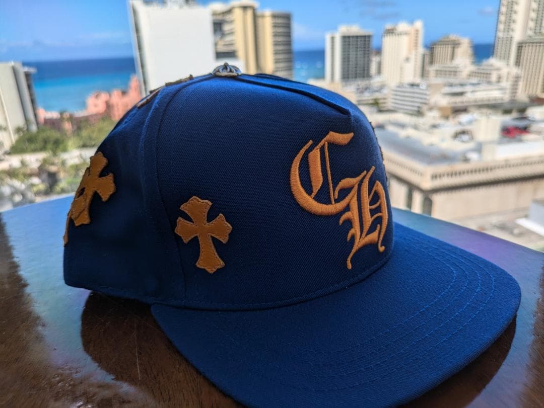 クロムハーツ クロスパッチ キャップ ブルー イエロー CHロゴ