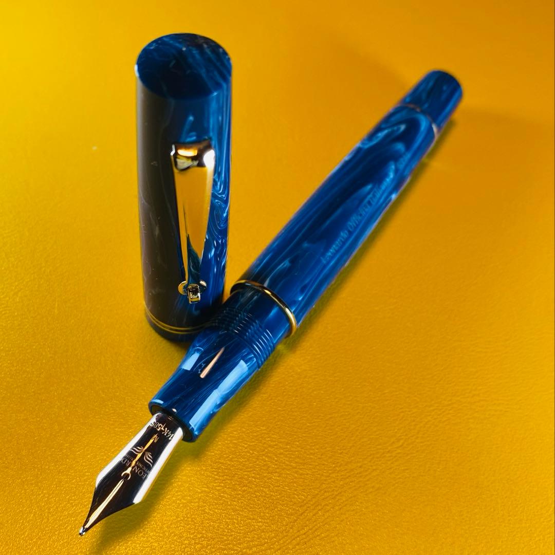 レオナルド　モーメントゼロ　ポジターノ　M 万年筆