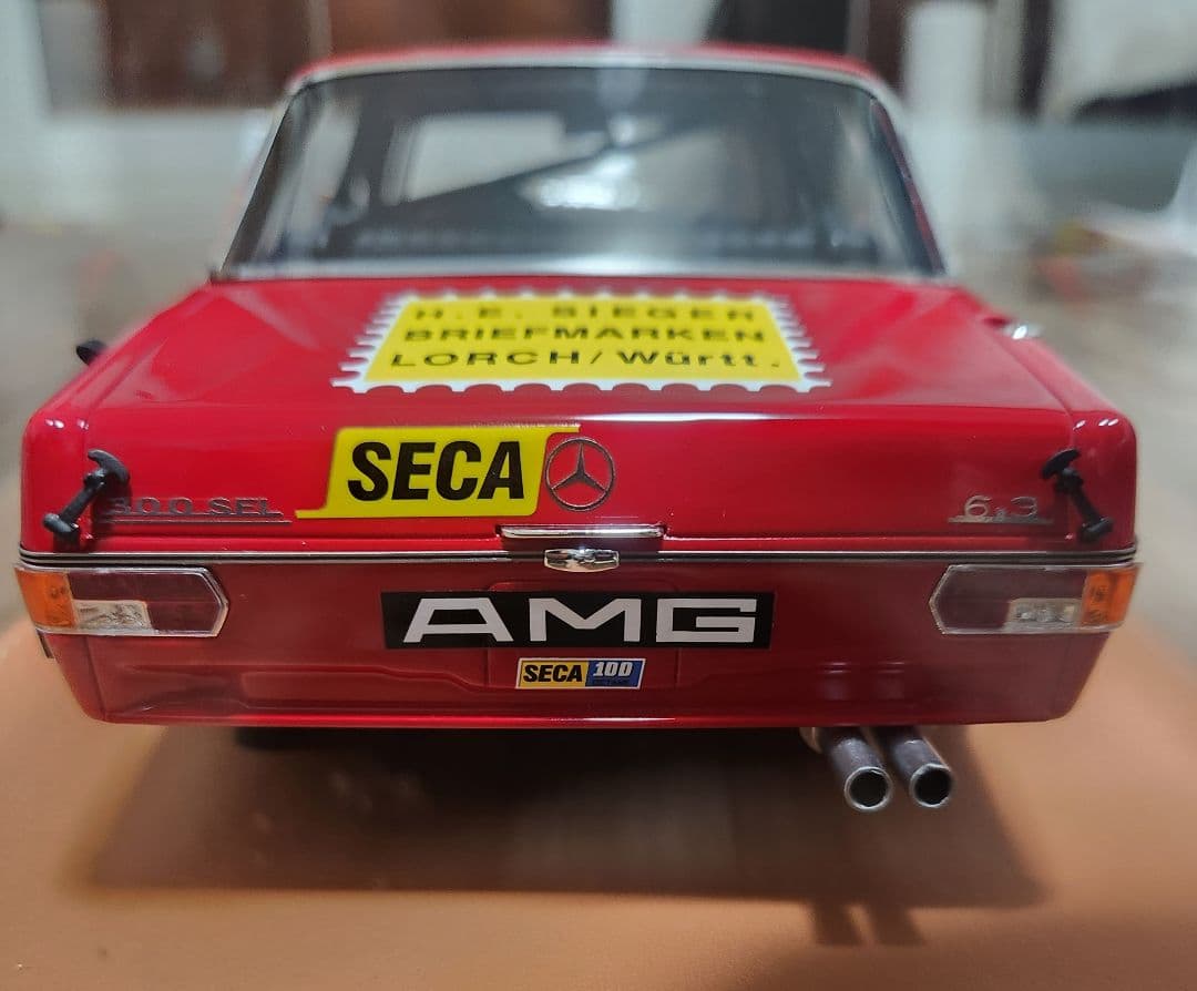 ミニカー GOC 1/18 Mercedes Benz 300 SEL 6.8 AMG