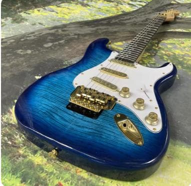 緊急値下げ　新品圧巻！！　ブルーキルトTOP　ストラト・キャスター