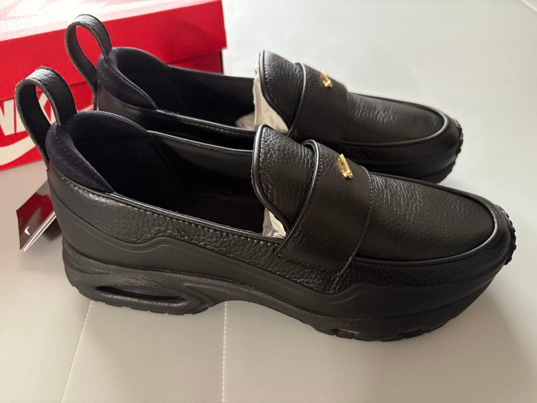 靴 NIKE W AIR MAX PHENOMENA 26cm