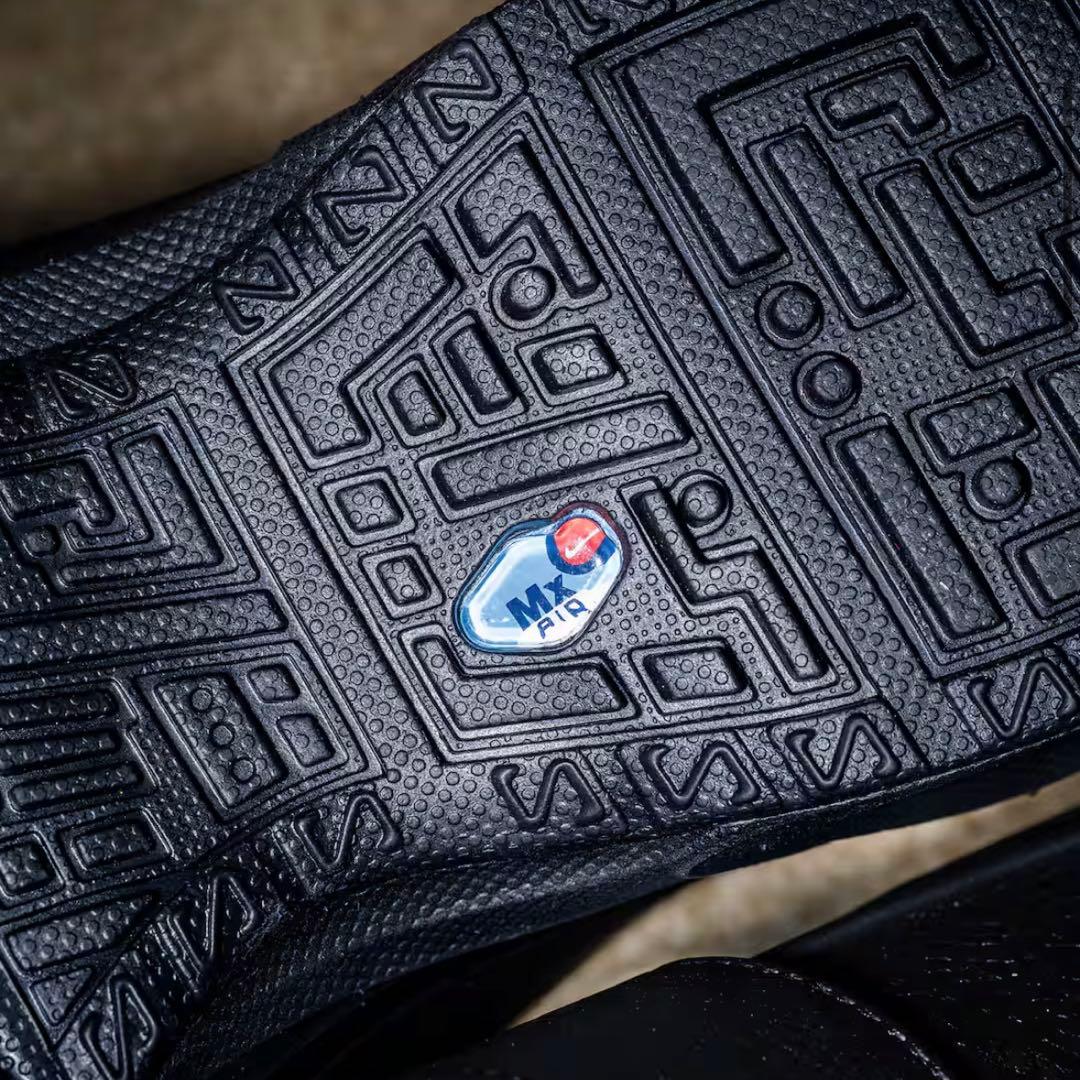 靴 NIKE W AIR MAX PHENOMENA 26cm