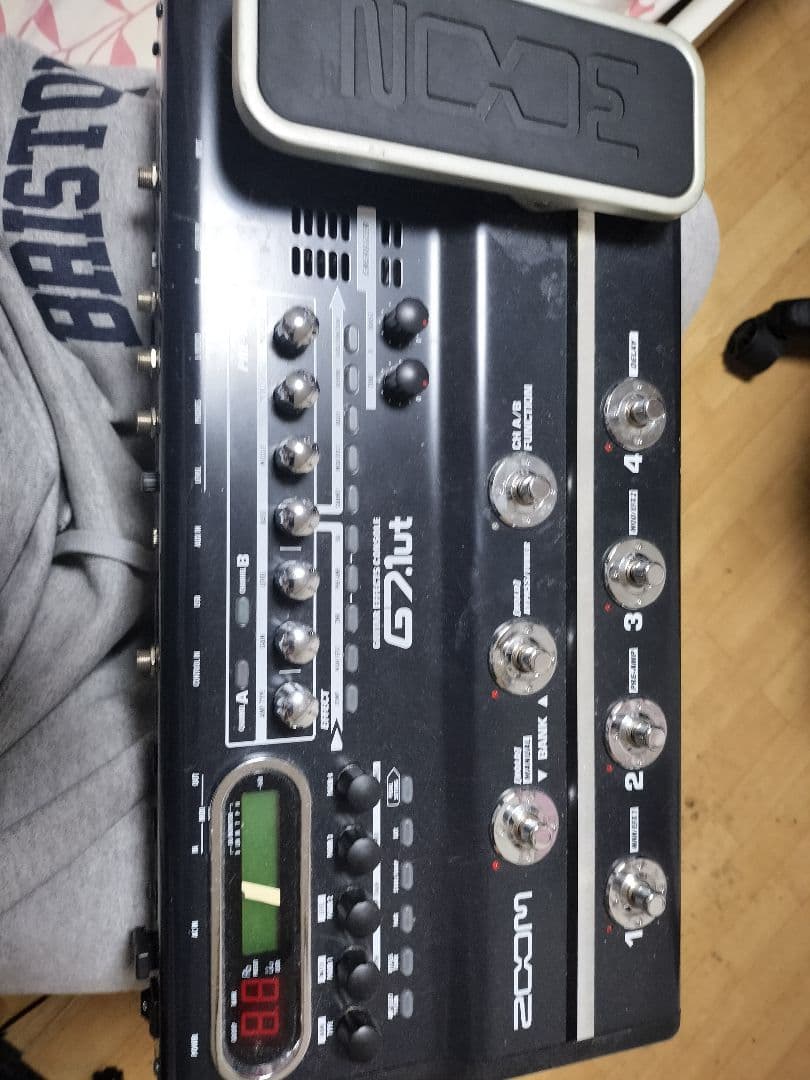Zoom G7.1ut ギターエフェクター