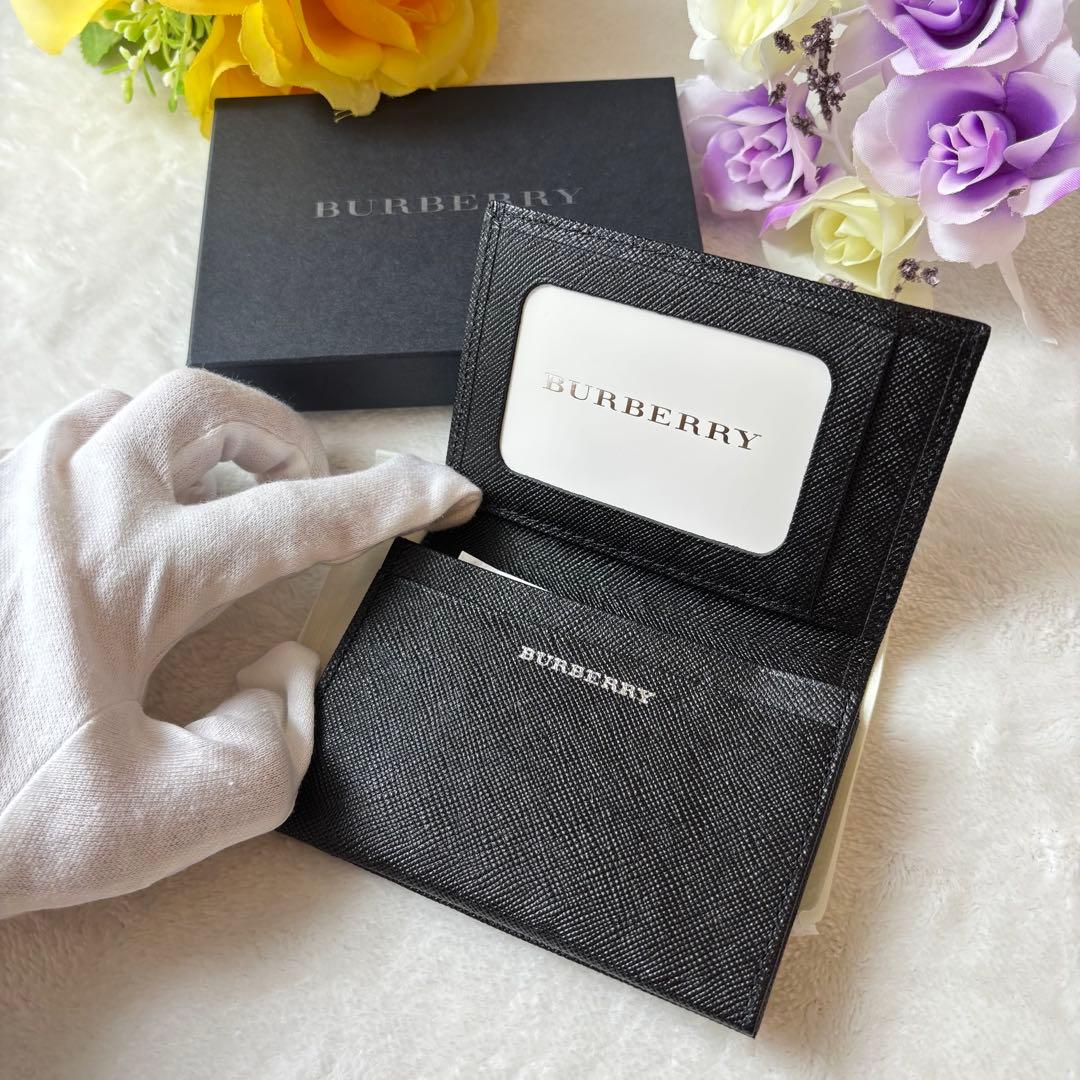 未使用✨　Burberry バーバリー　名刺入れ　パスケース　サフィアーノ