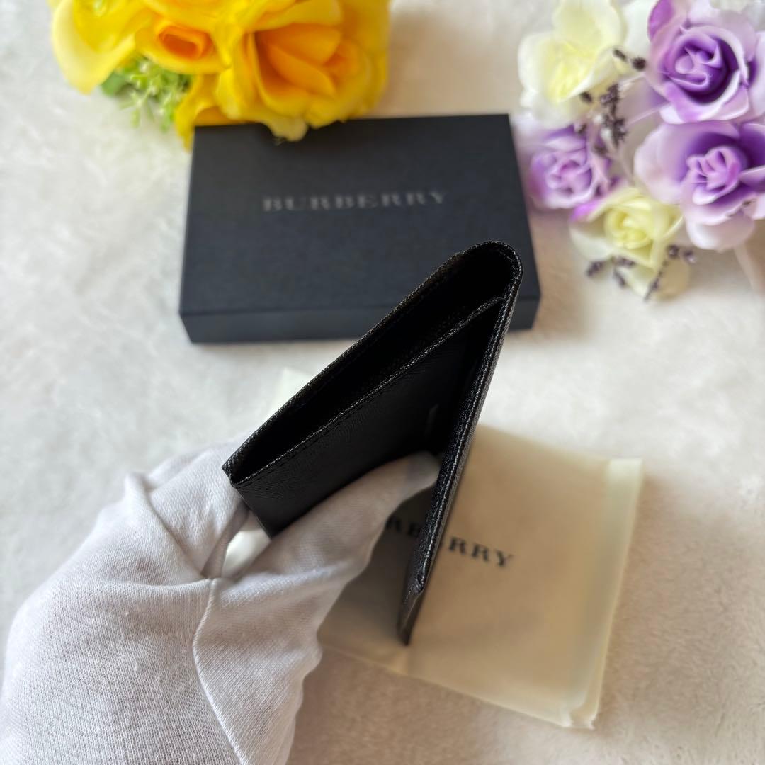 未使用✨　Burberry バーバリー　名刺入れ　パスケース　サフィアーノ