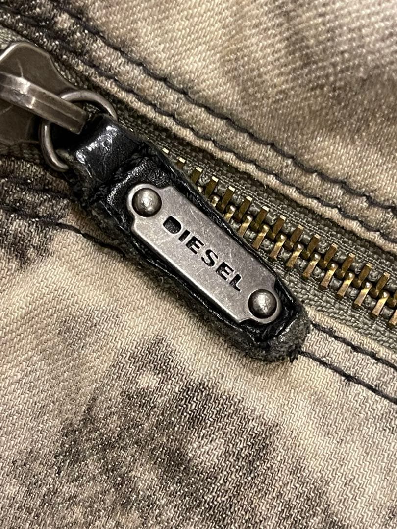 【激レア】DIESEL 特殊フォルム ショルダーバッグ 　メンズ、ユニセックス